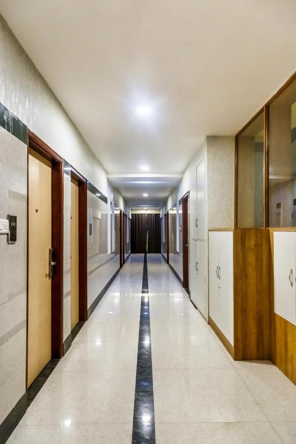 Hotel Royal Grande Веллуру Экстерьер фото